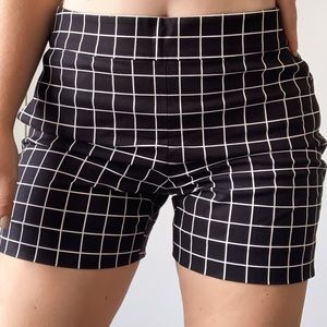 Stripped black and white formal shorts
